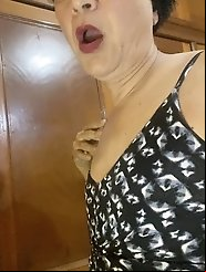 Emma Nataly: a stunning and beautiful Mexican transsexual.