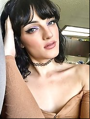 Glamour tranny chick is masturbating herself